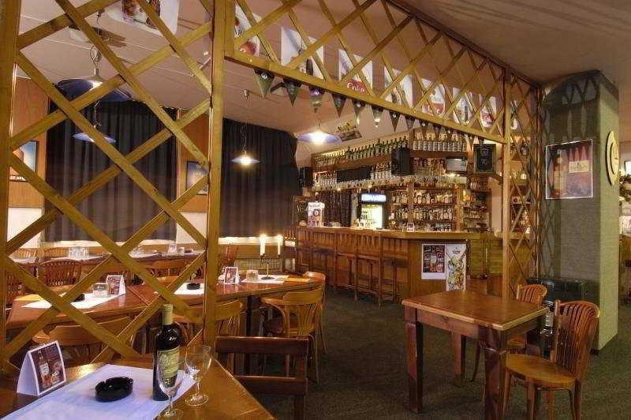 Hostel Junior Prague Ngoại thất bức ảnh