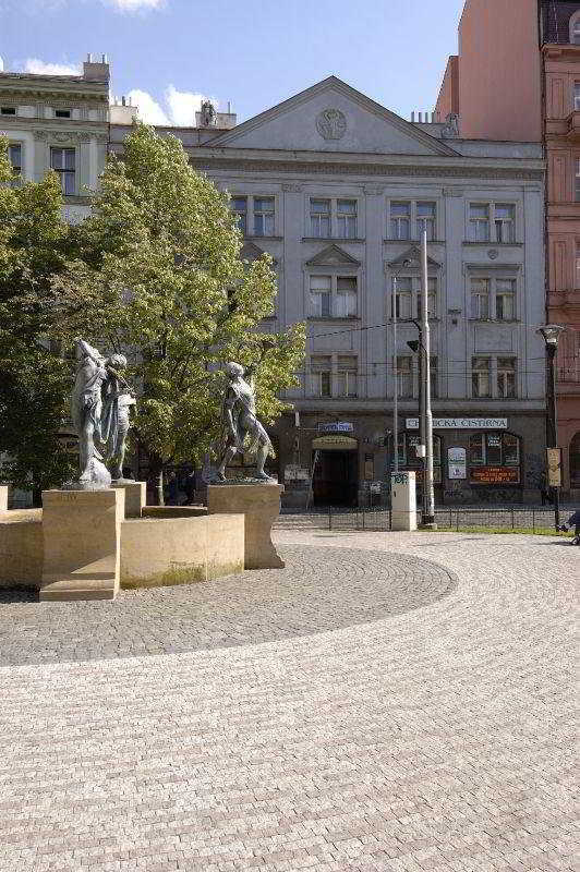 Hostel Junior Prague Ngoại thất bức ảnh