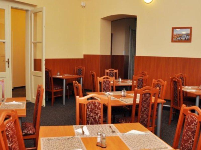 Hostel Junior Prague Ngoại thất bức ảnh
